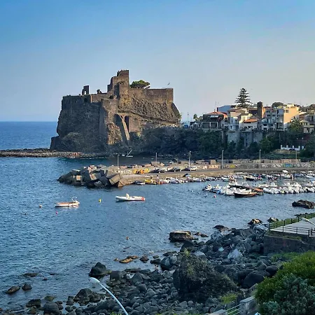 Mareincasa Apartman Aci Castello